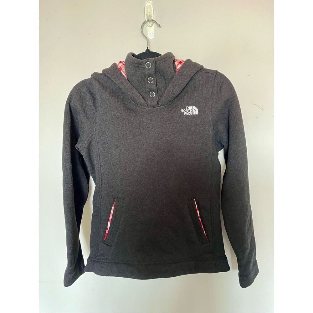 North Face size small sweater